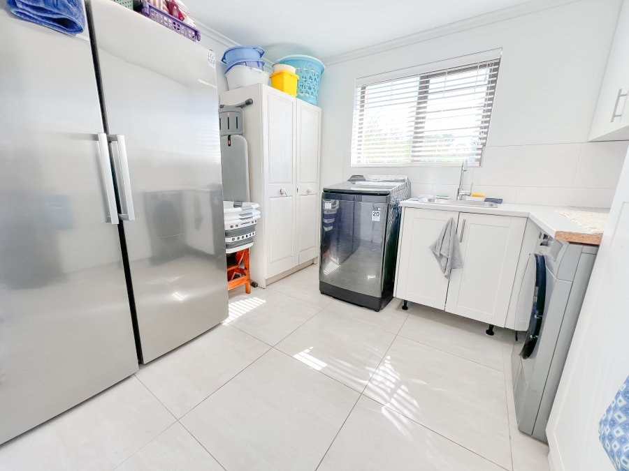 4 Bedroom Property for Sale in Keurbooms River Western Cape